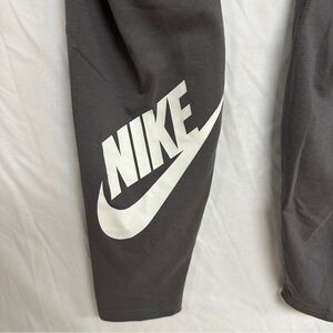 NWT Nike Grey Leggings - Size 1X